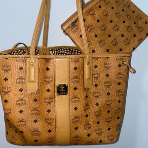 MCM Shopper & pouch